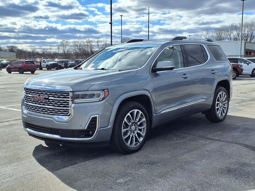 Used 2023 GMC Acadia Denali w/ Denali Ultimate Package image 3
