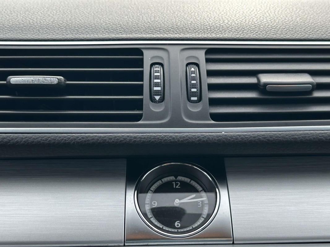 Used 2013 Volkswagen CC Sport image 25