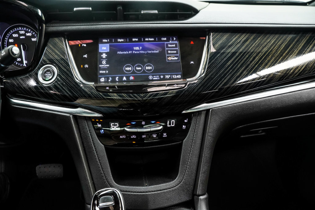 Used 2023 Cadillac XT6 Premium Luxury w/ Technology Package FWD image 29