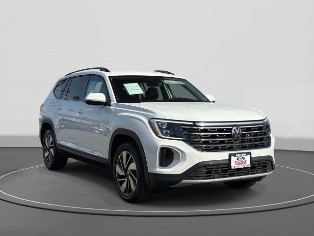 Used 2025 Volkswagen Atlas SE FWD image 4