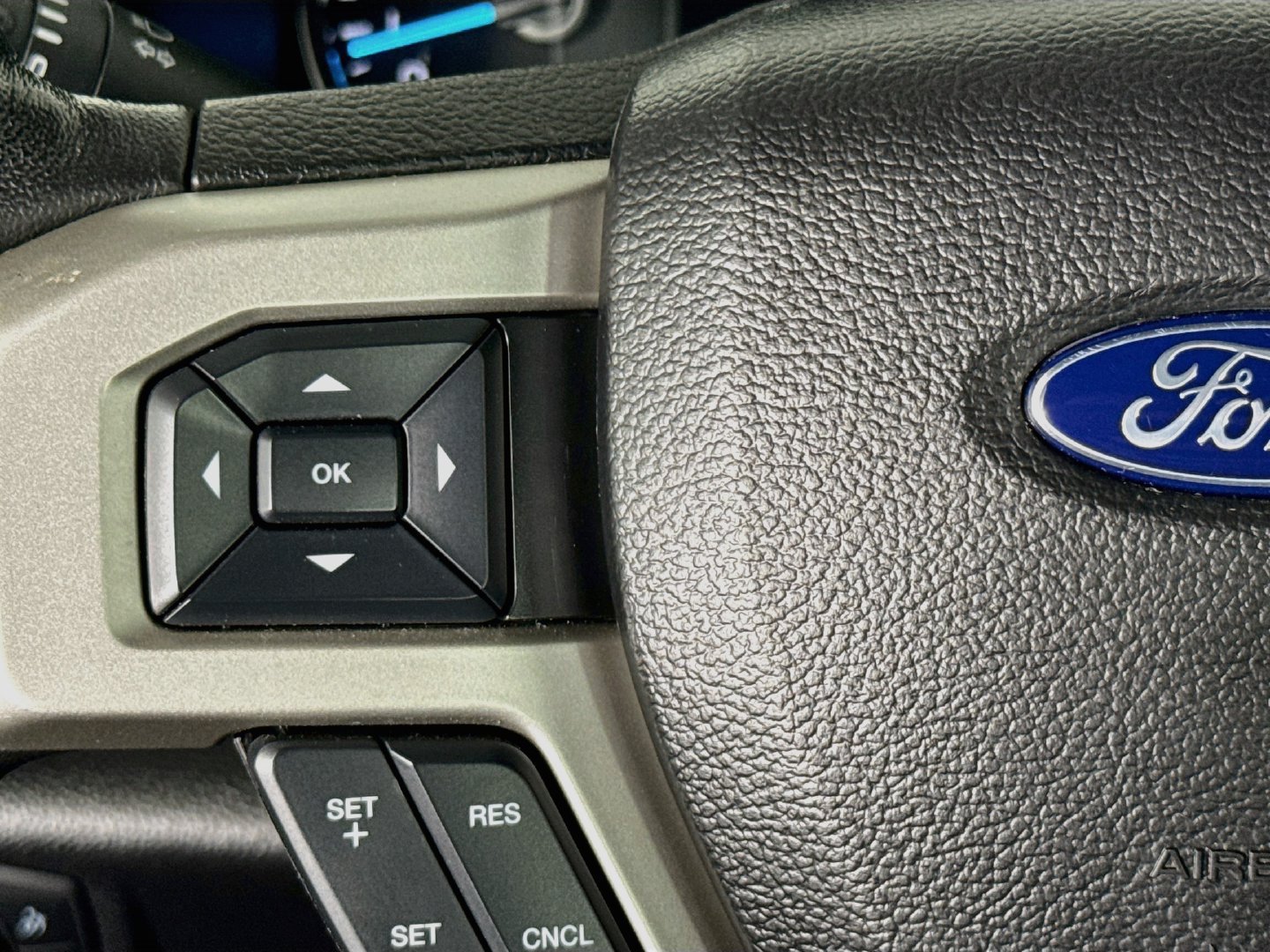 Used 2018 Ford F150 Lariat w/ Equipment Group 501A Mid RWD image 11