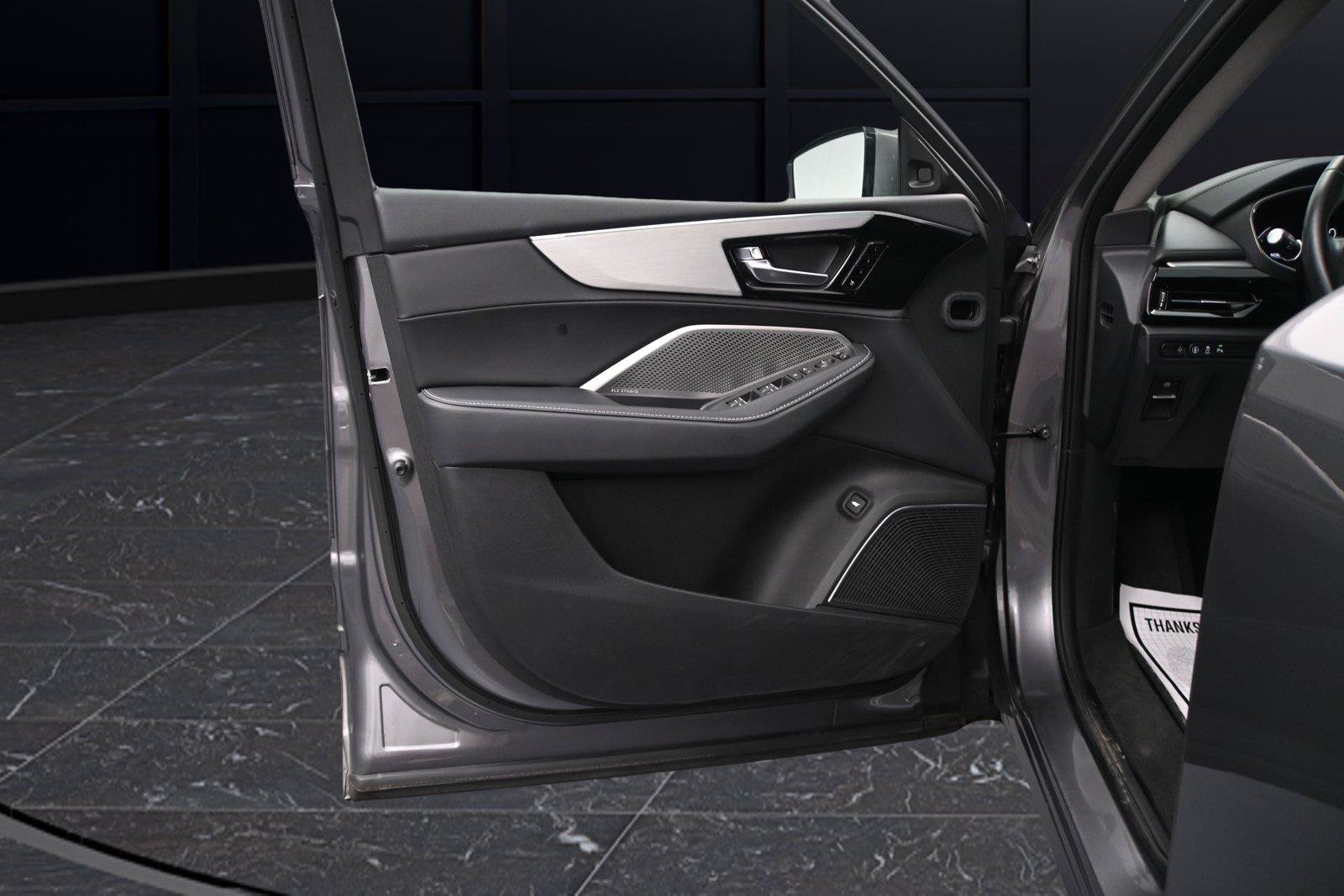 Certified 2024 Acura MDX SH-AWD w/ Technology Package image 8