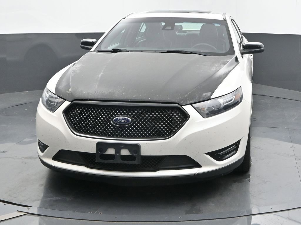 Used 2017 Ford Taurus SHO AWD/4WD image 4