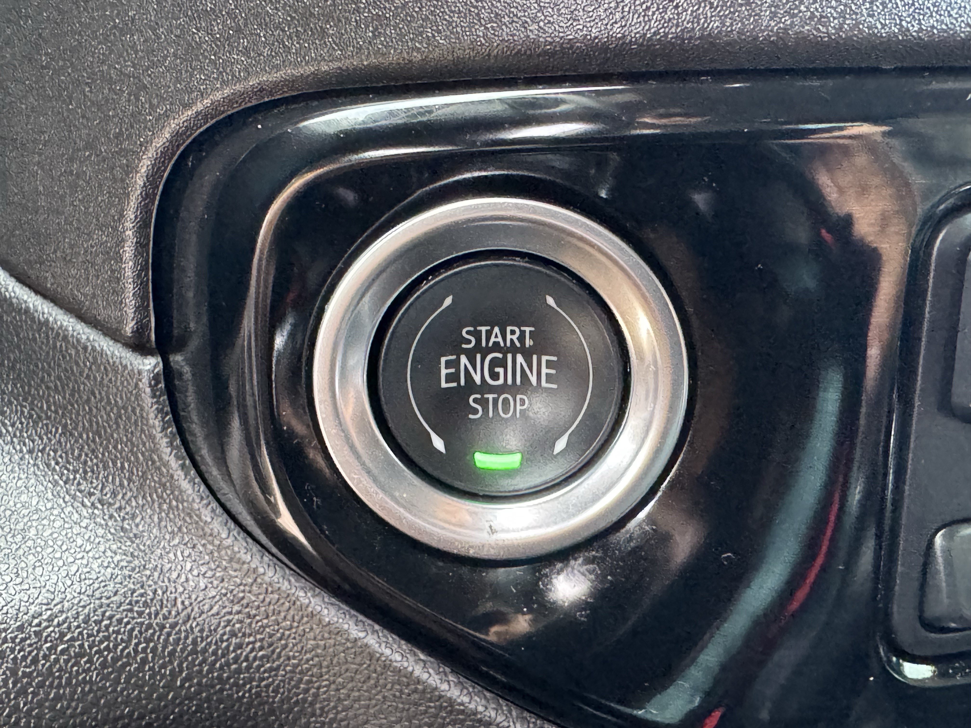 Used 2025 Chevrolet Silverado 1500 RST w/ Texas Edition Plus RWD image 19