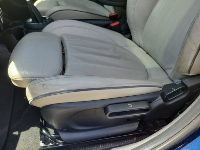 Used 2019 MINI Cooper 4-Door Hardtop w/ Signature Upholstery Package image 18