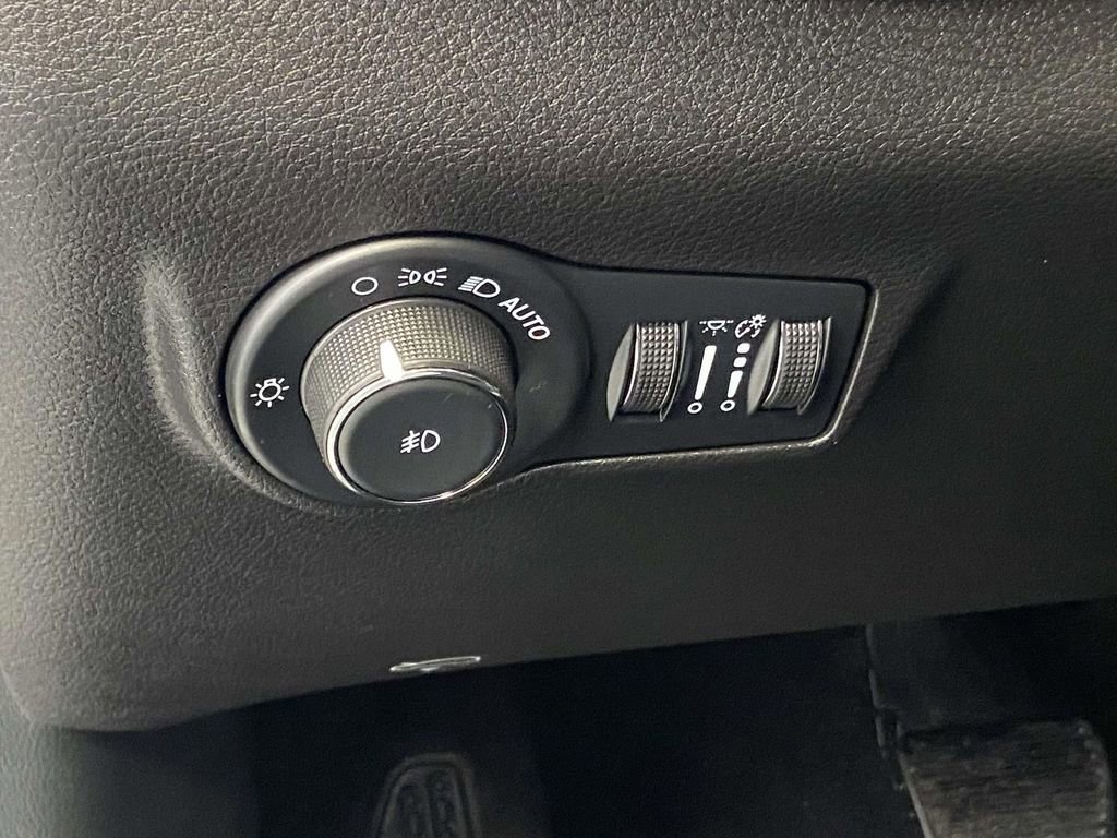 Used 2022 Jeep Compass Latitude w/ Convenience Group image 20