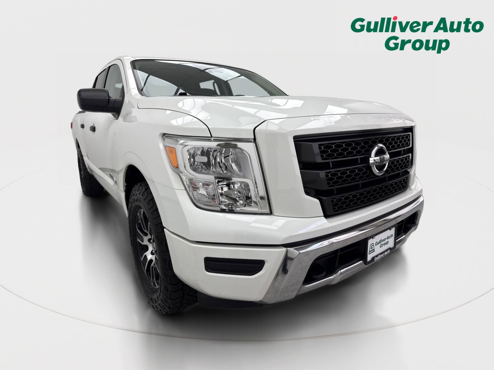 Used 2022 Nissan Titan SV AWD/4WD image 13