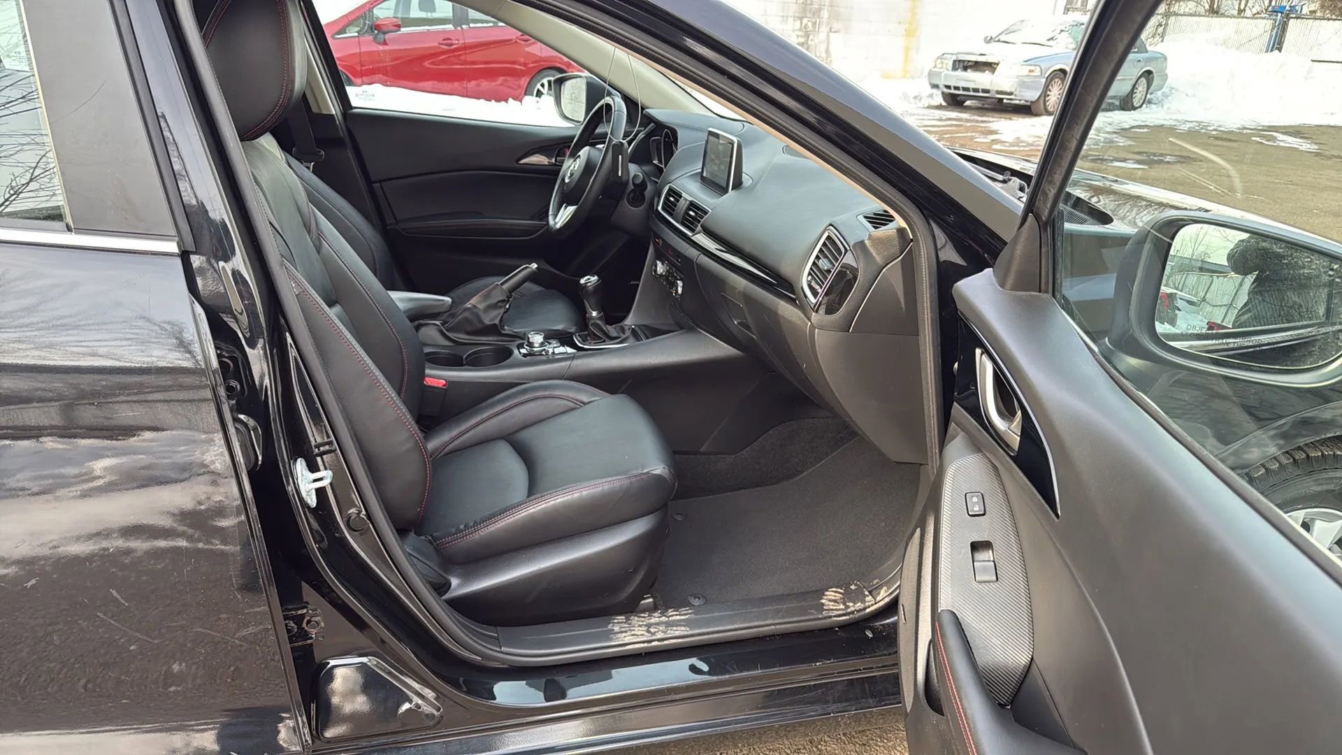 Used 2015 MAZDA MAZDA3 i Grand Touring image 24