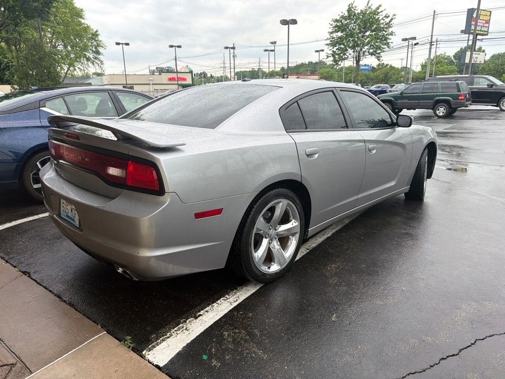 Used 2011 Dodge Charger Rallye RWD image 4