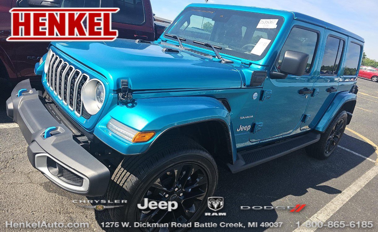 Used 2024 Jeep Wrangler Unlimited Sahara w/ Technology Group AWD/4WD video 1