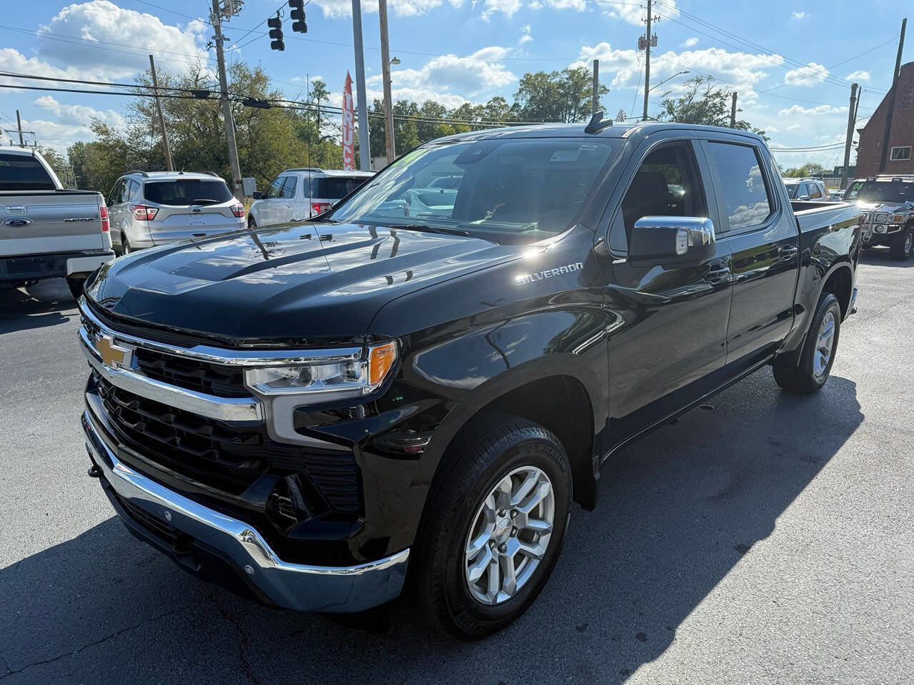 Used 2024 Chevrolet Silverado 1500 LT w/ Safety Package image 8
