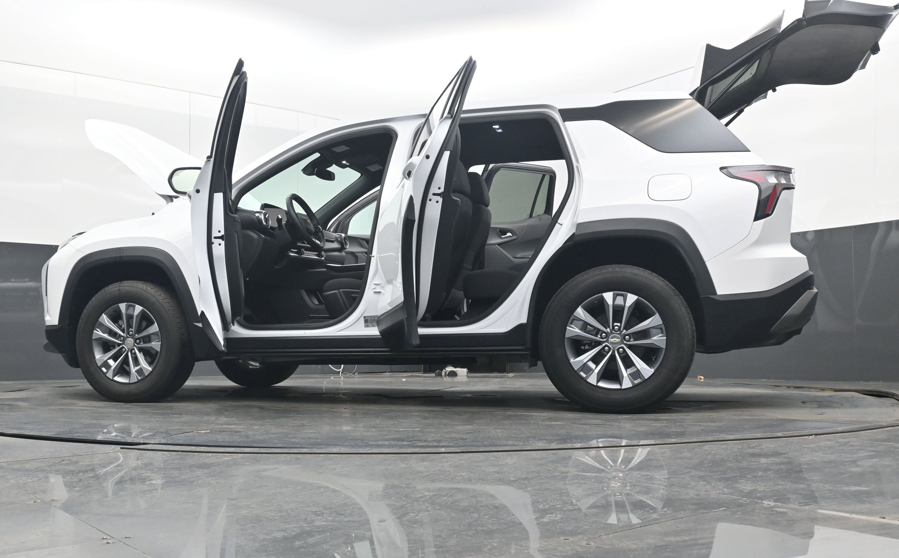 Certified 2025 Chevrolet Equinox LT image 43