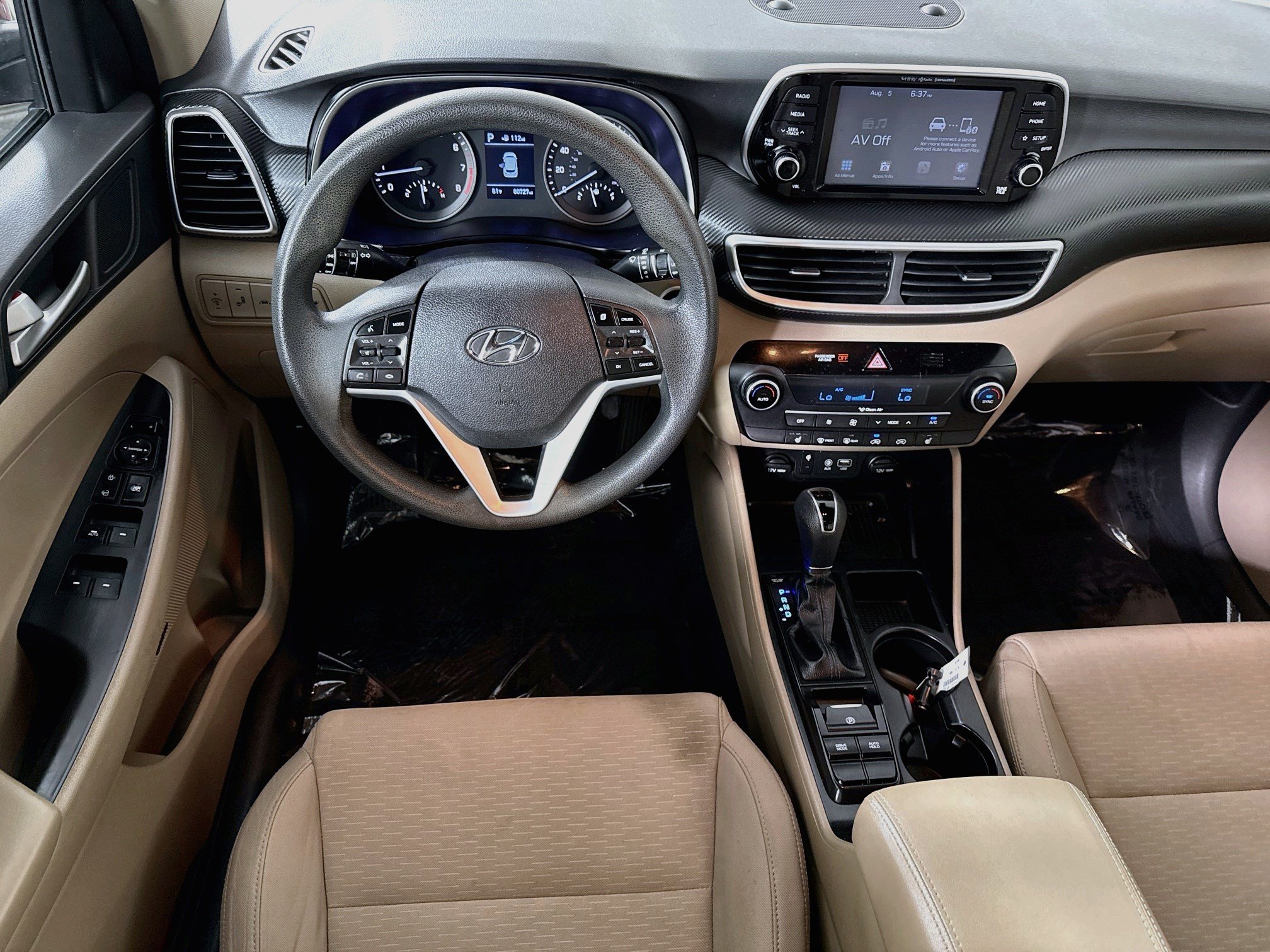 Used 2019 Hyundai Tucson Sport FWD image 17