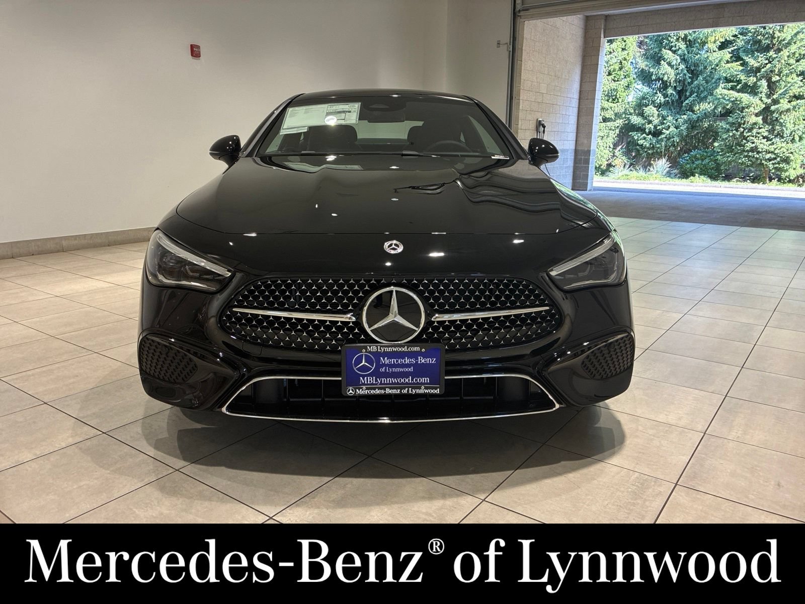 New 2026 Mercedes-Benz CLE 300 4MATIC Coupe image 2