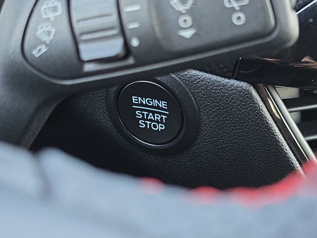 Used 2023 Ford Escape ST-Line AWD/4WD image 21