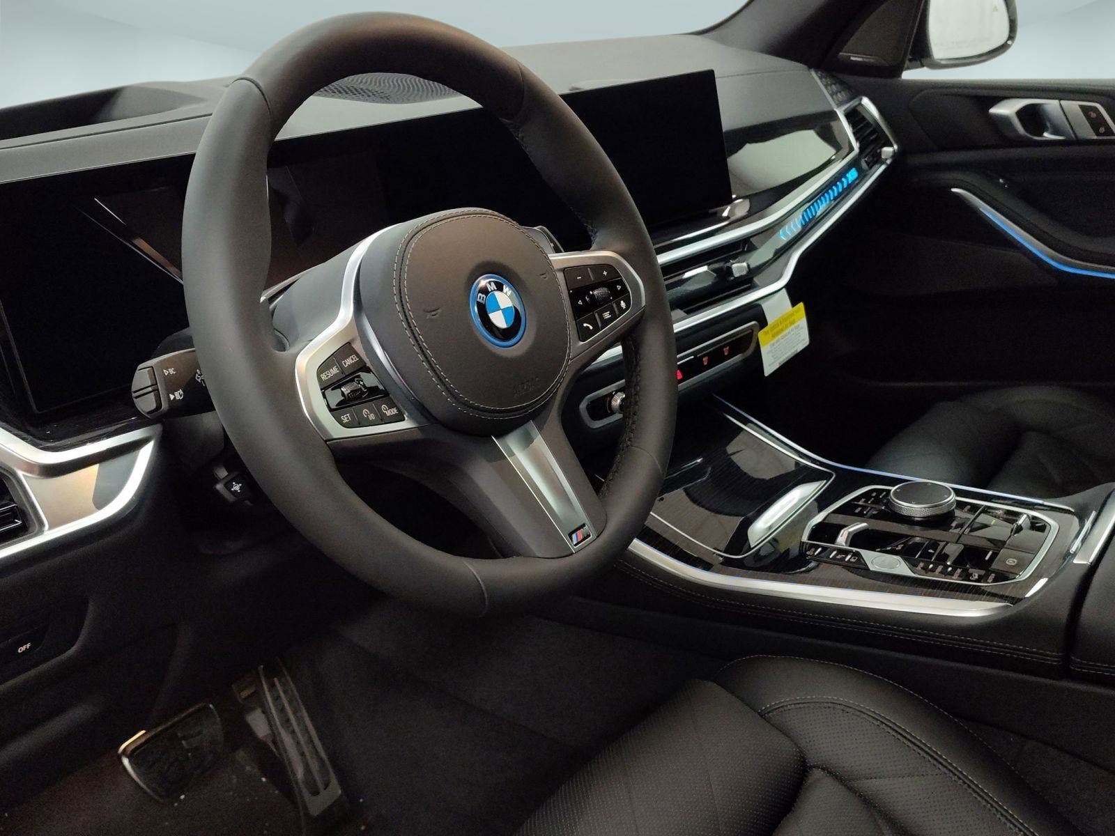 New 2026 BMW X5 xDrive50e w/ M Sport Package image 4