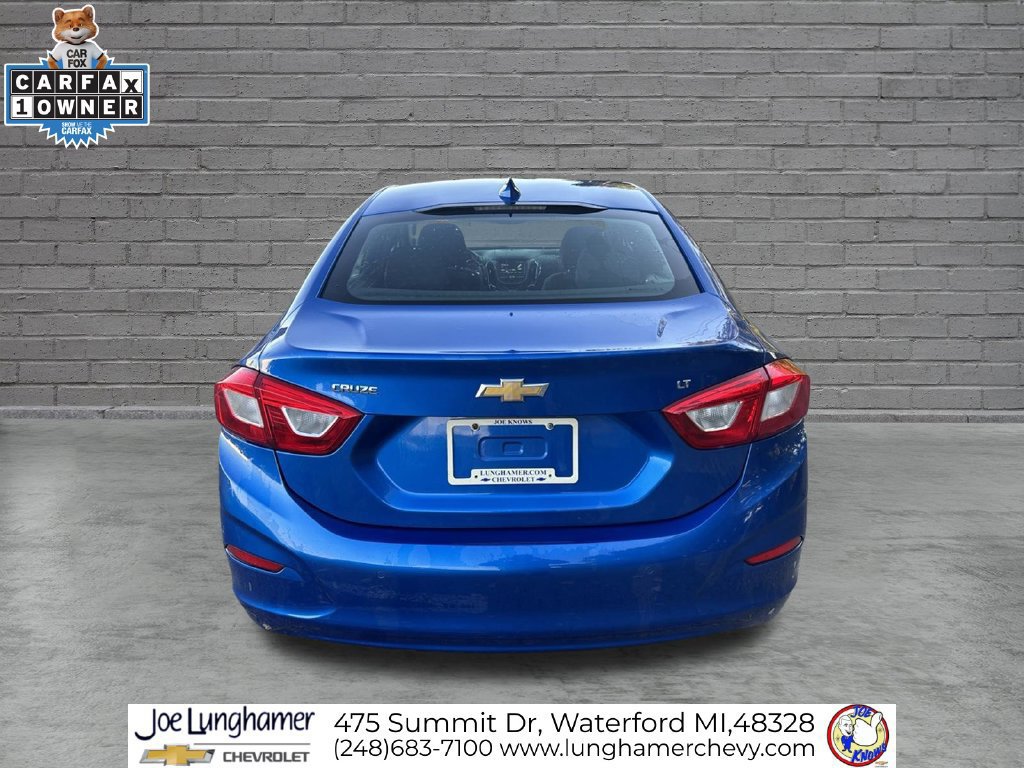 Used 2017 Chevrolet Cruze LT w/ Convenience Package FWD image 4