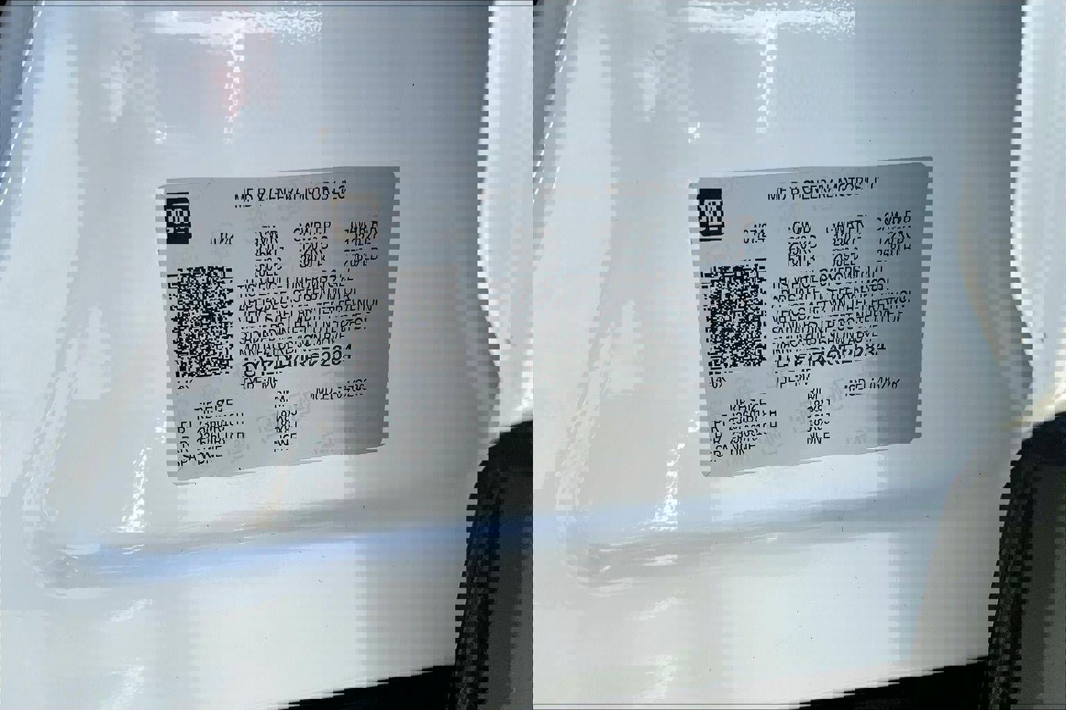 Used 2024 Cadillac XT4 Premium Luxury w/ Technology Package image 32