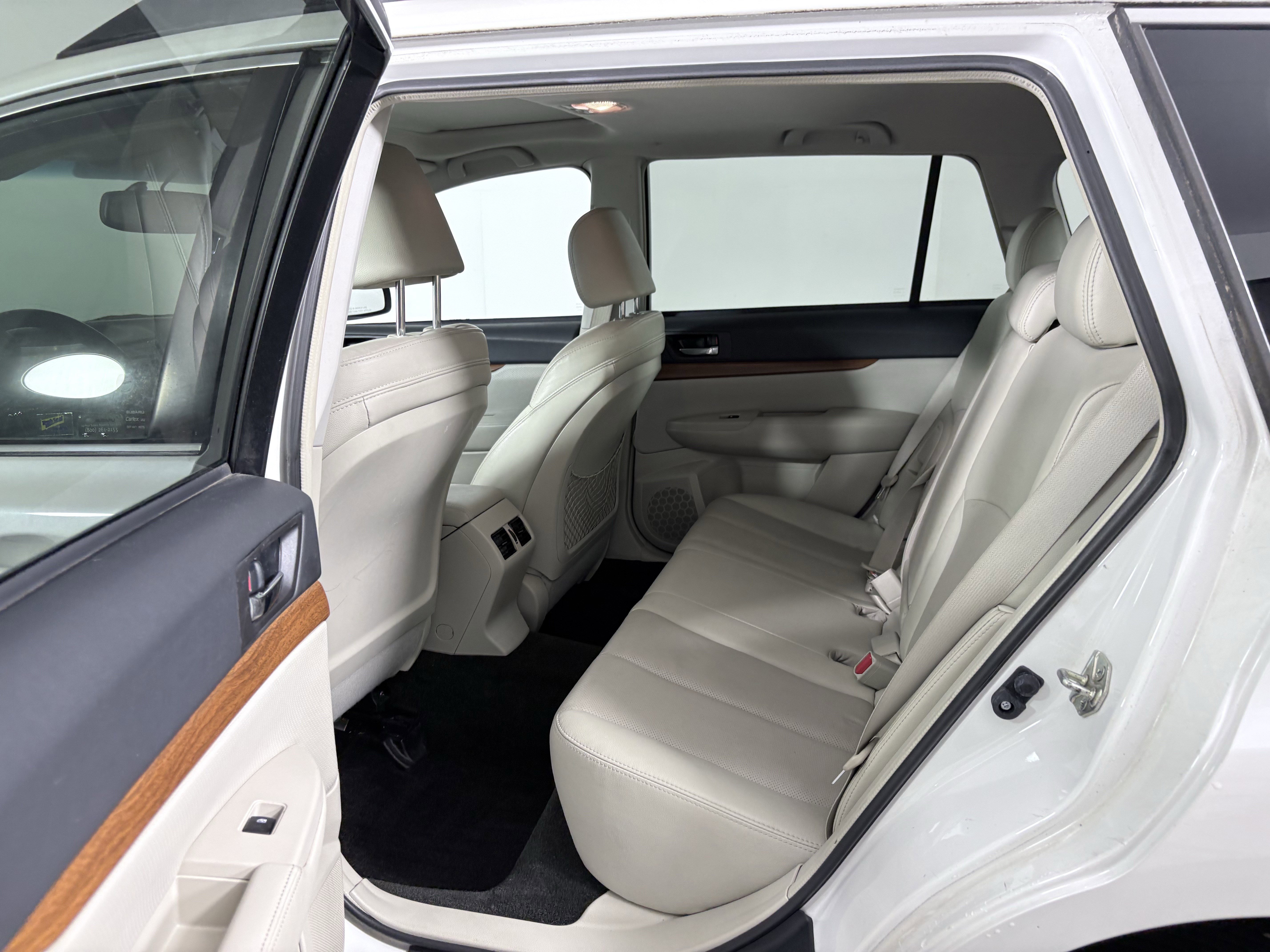 Used 2014 Subaru Outback 2.5i Limited w/ Moonroof Package image 28