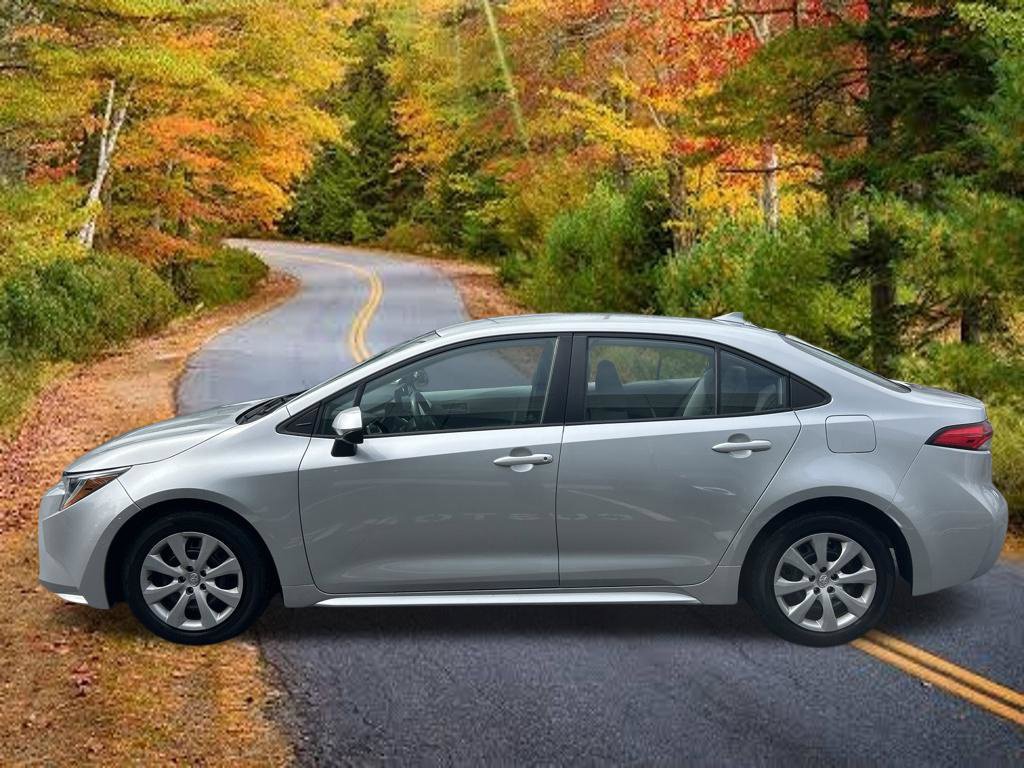 Used 2023 Toyota Corolla LE FWD image 9