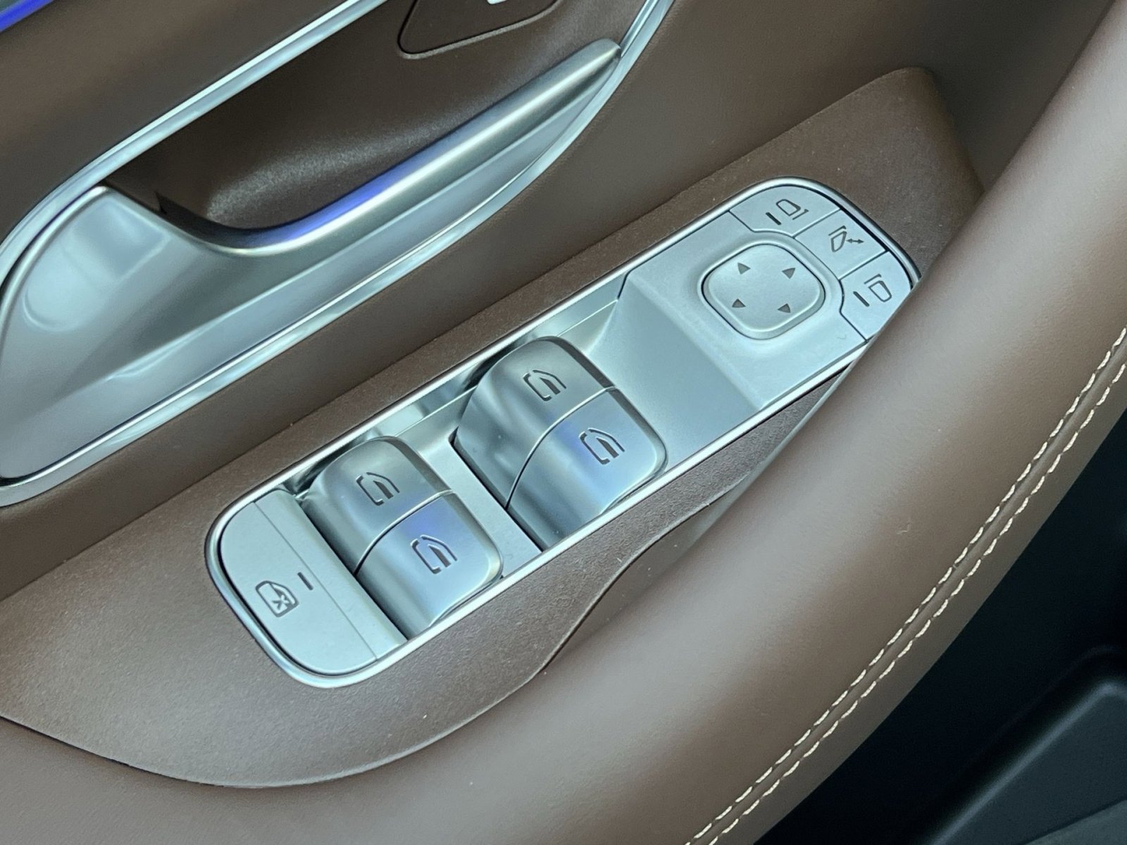 New 2026 Mercedes-Benz GLE 53 AMG 4MATIC Coupe image 13