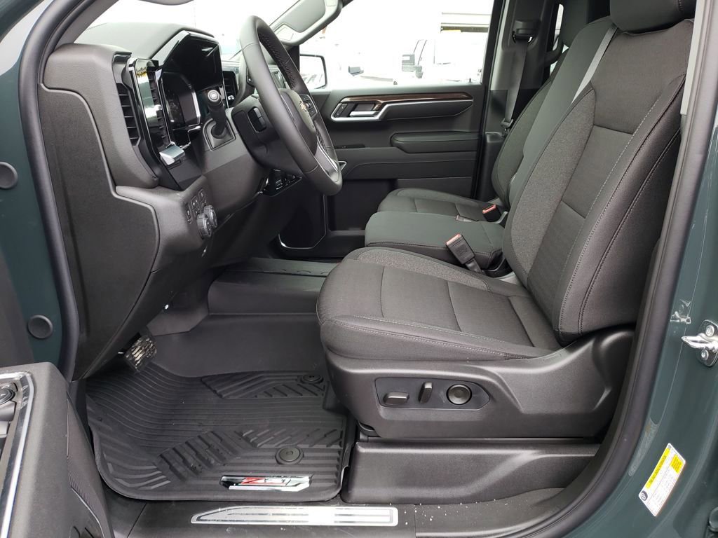New 2026 Chevrolet Silverado 1500 LT image 9