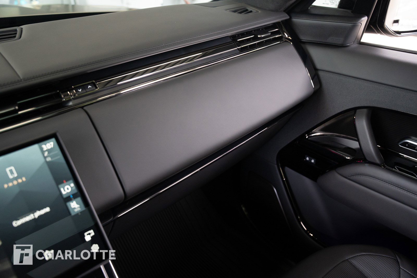 Used 2024 Land Rover Range Rover Sport SV Edition One Carbon Bronze image 27