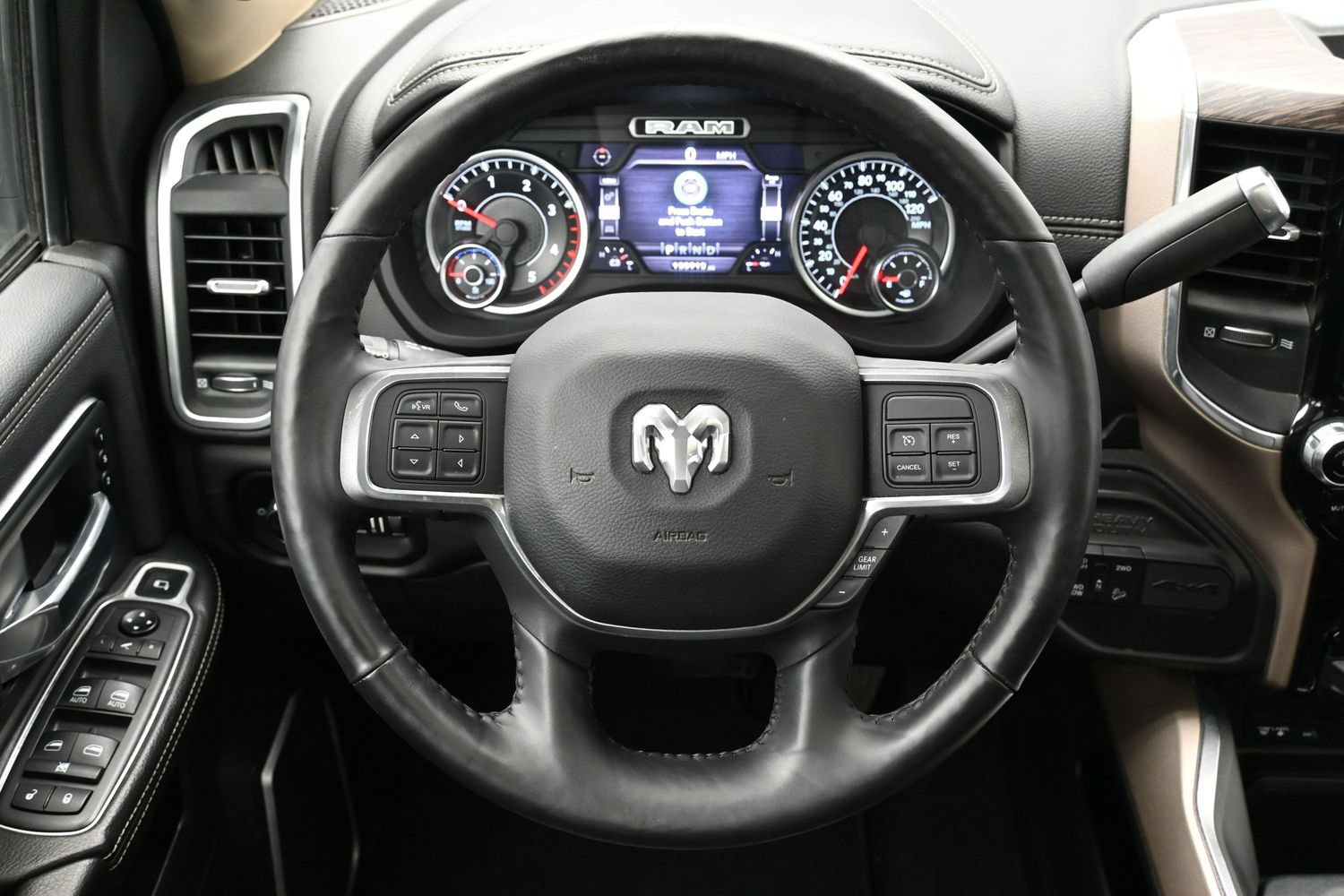 Used 2019 RAM 2500 Laramie AWD/4WD image 15