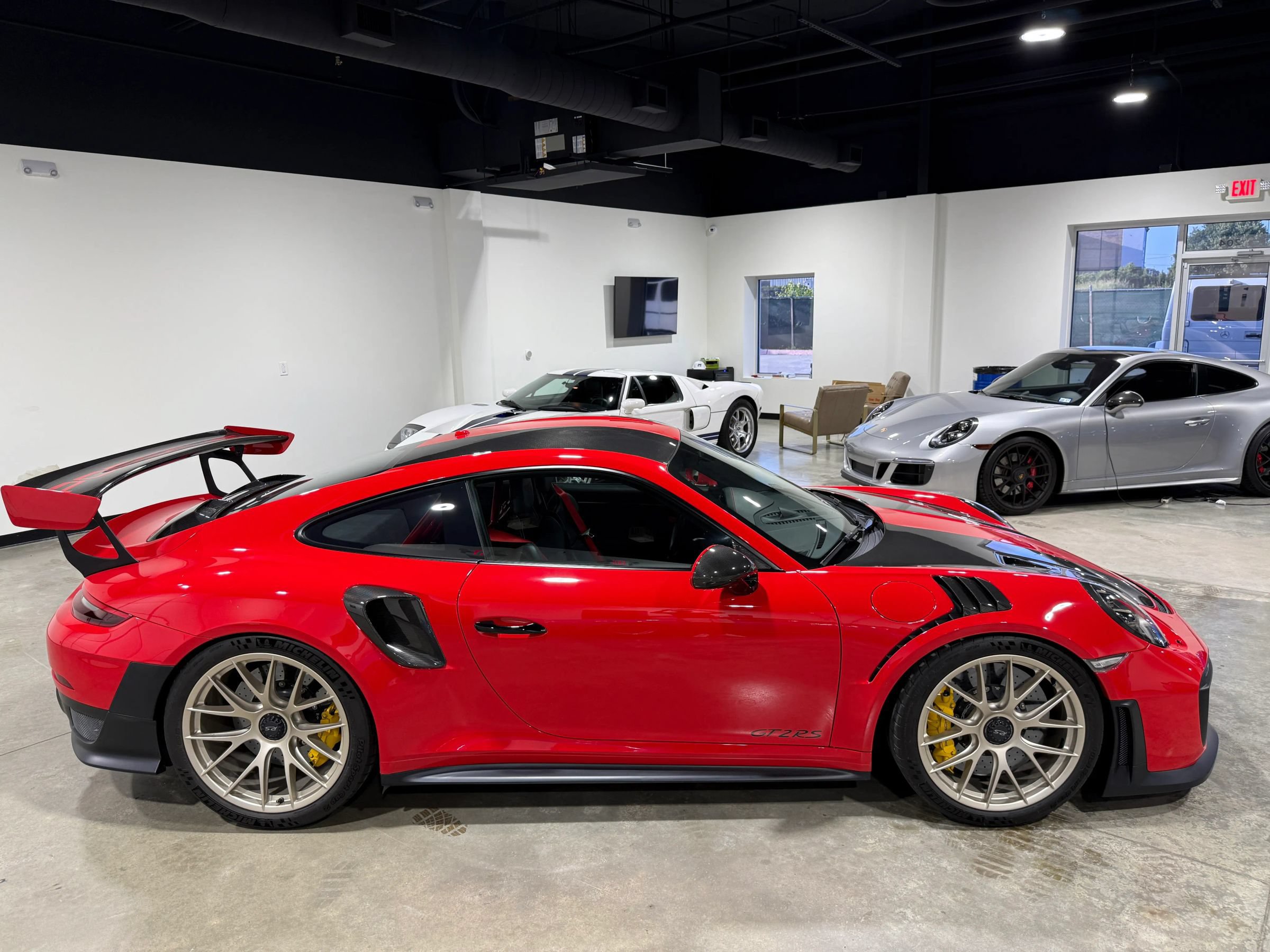 Used 2018 Porsche 911 GT2 RS RWD image 14