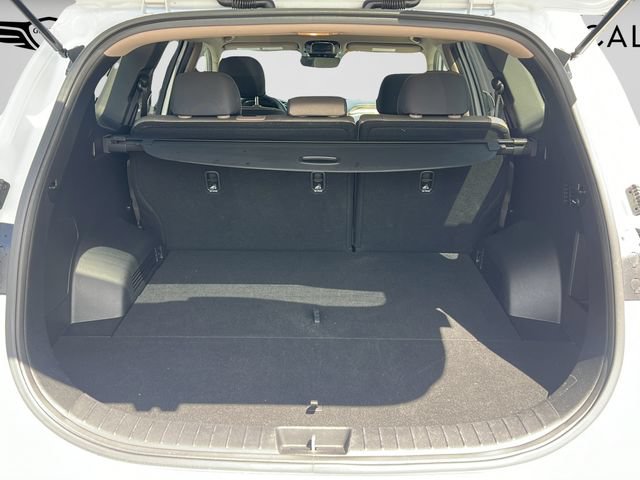 Used 2022 Hyundai Santa Fe SEL FWD image 12