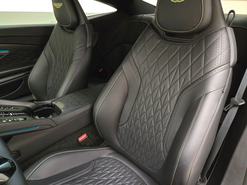Used 2024 Aston Martin DB12 Coupe RWD image 29