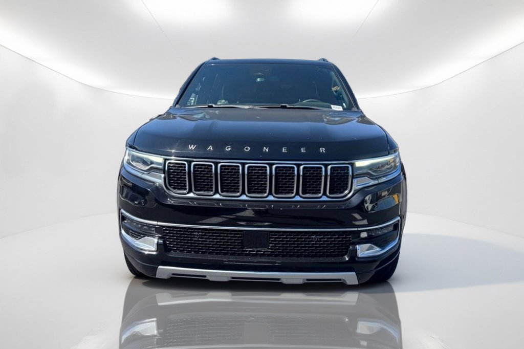 Used 2023 Jeep Wagoneer L Series II w/ Premium Group I AWD/4WD image 8
