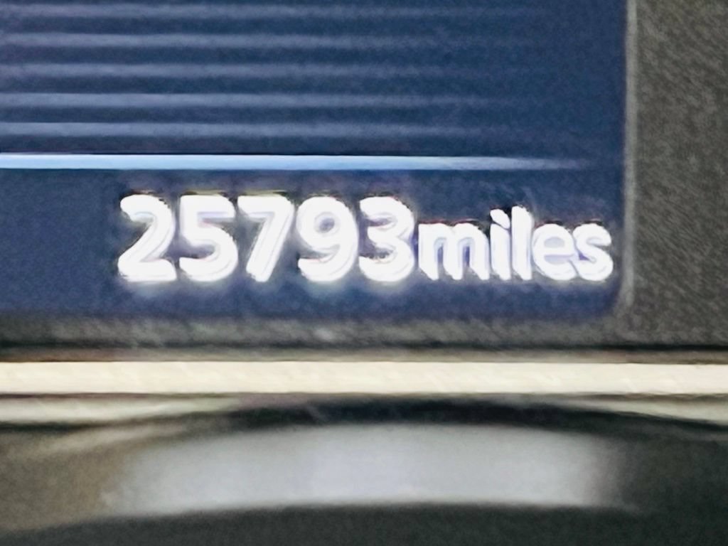 Used 2024 Nissan Versa SV w/ Trunk Package FWD image 9
