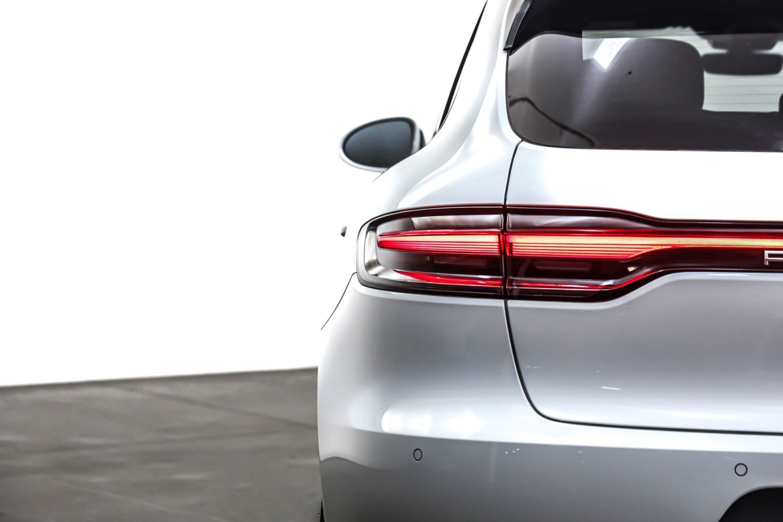 Used 2019 Porsche Macan image 14