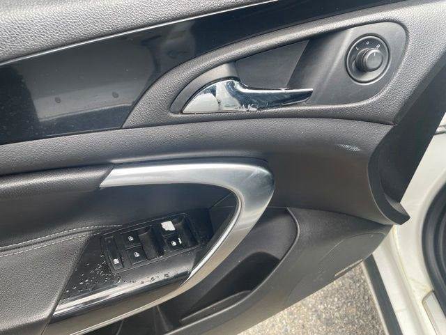 Used 2011 Buick Regal CXL w/ RL5 Preferred Equipment Group FWD image 13