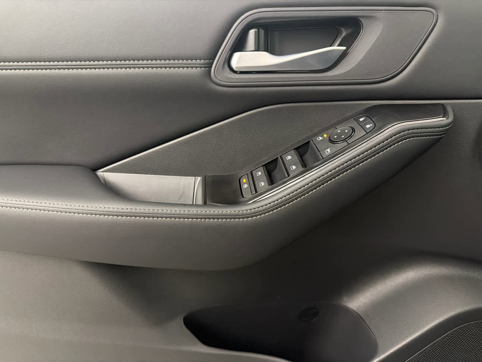 New 2026 Nissan Rogue SV image 23