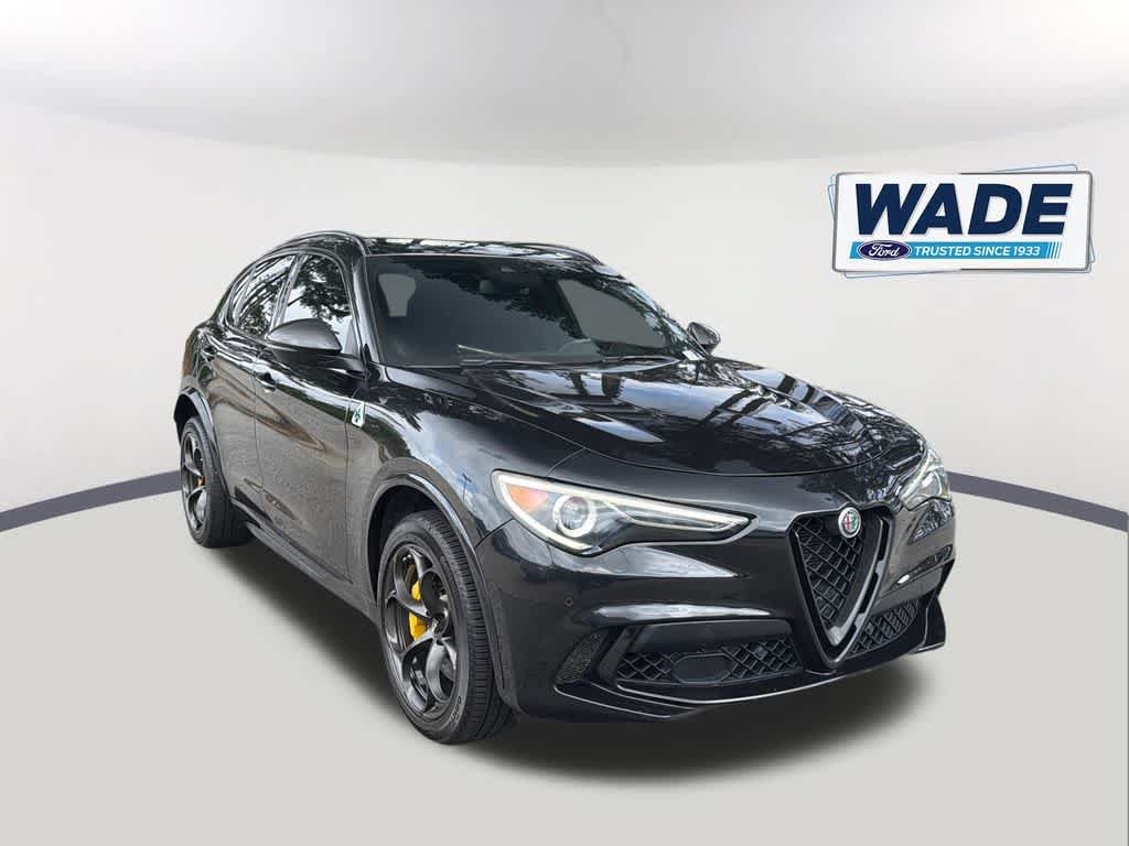 Used 2020 Alfa Romeo Stelvio Quadrifoglio AWD/4WD image 3