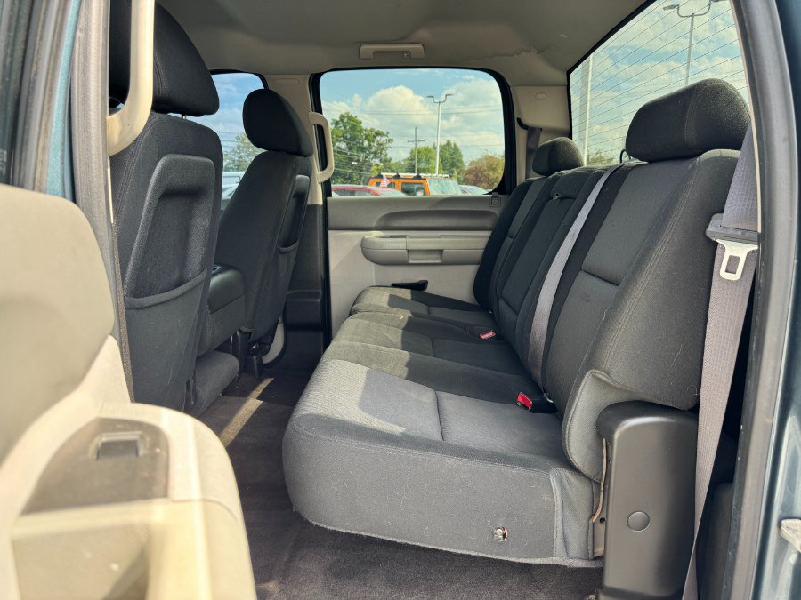 Used 2014 Chevrolet Silverado 2500 W/T AWD/4WD image 16