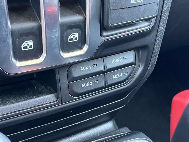 Used 2022 Jeep Wrangler Sport AWD/4WD image 30