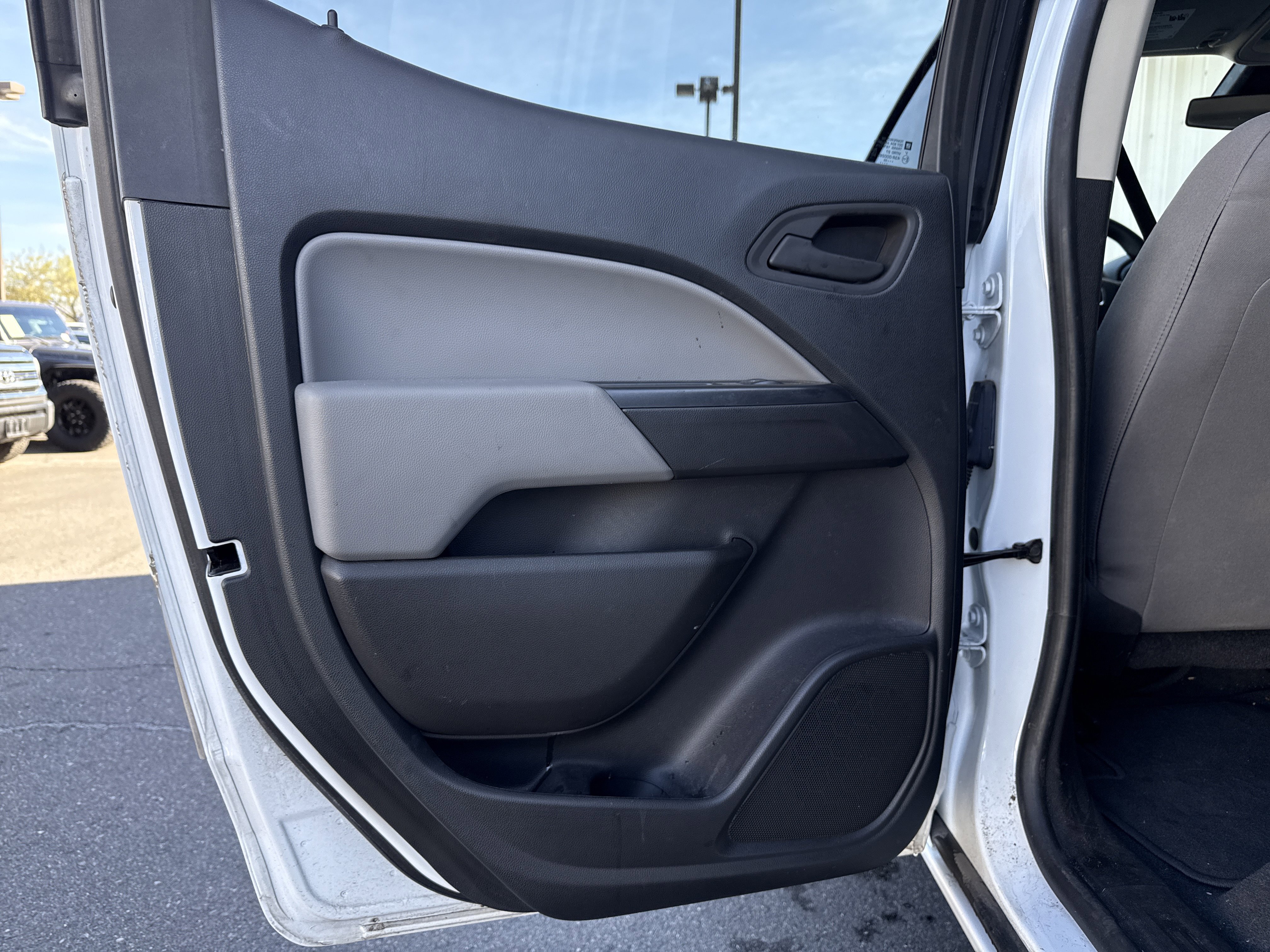 Used 2022 GMC Canyon Elevation Standard image 18