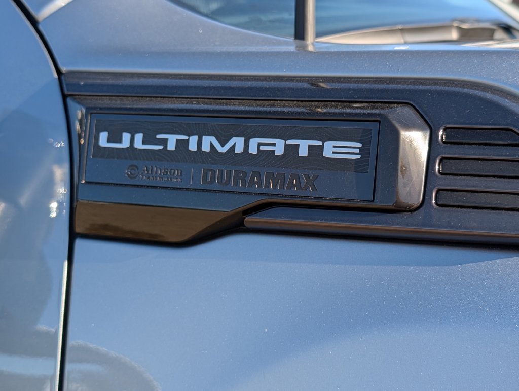 Used 2024 GMC Sierra 3500 Denali Ultimate AWD/4WD image 36