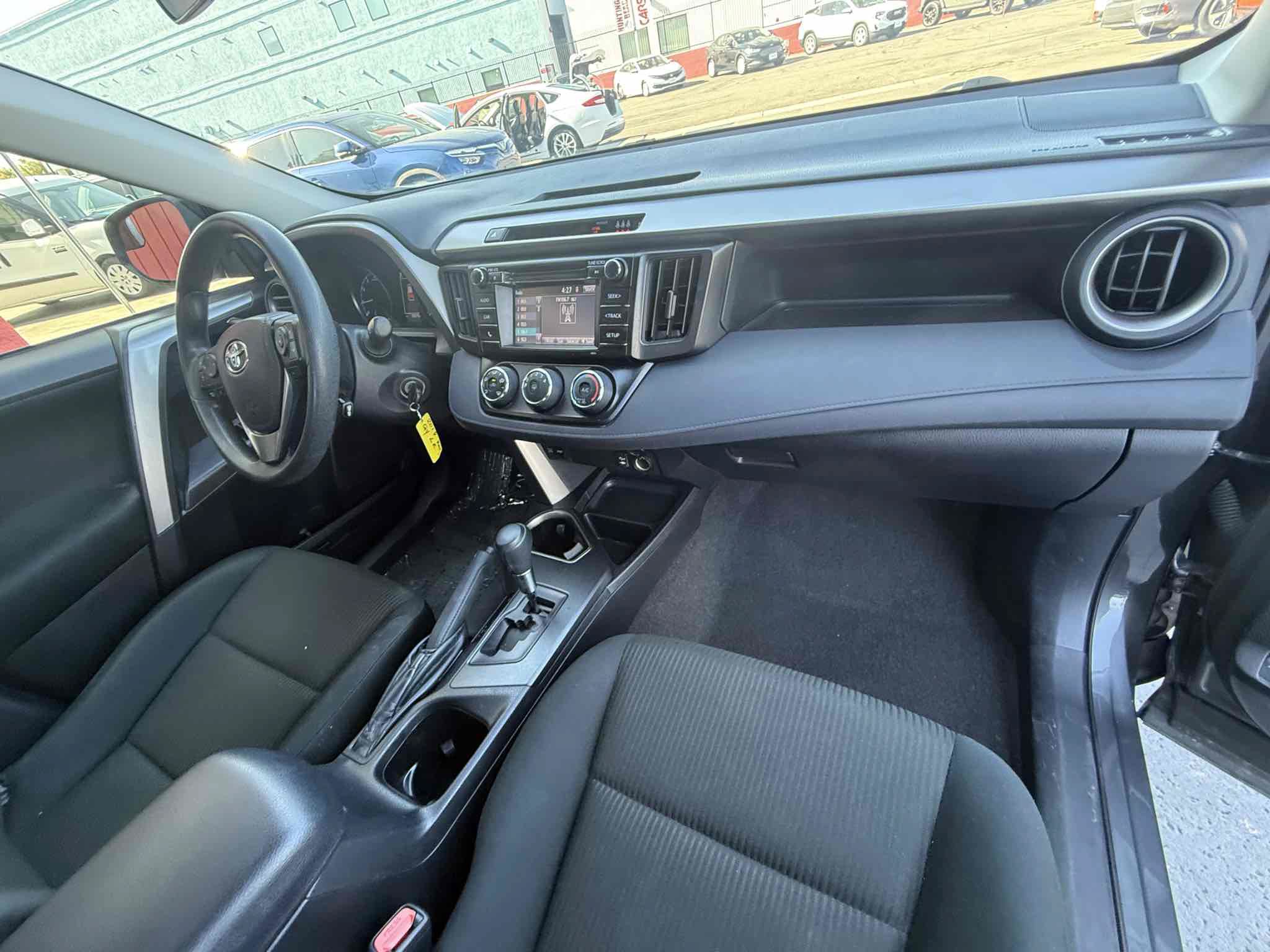 Used 2018 Toyota RAV4 LE w/ All Weather Liner Package FWD image 54