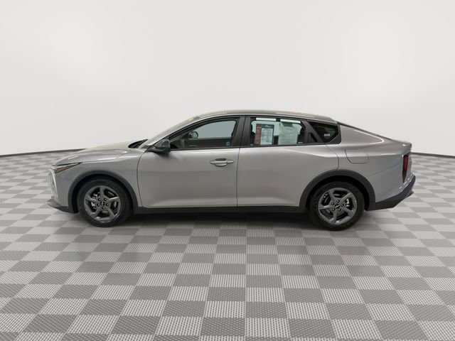 Used 2025 Kia K4 FWD image 6