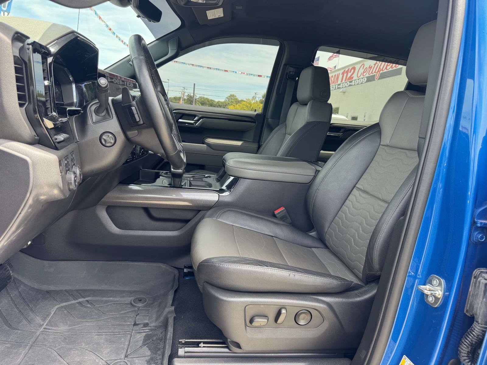 Used 2023 Chevrolet Silverado 1500 ZR2 w/ Technology Package AWD/4WD image 19