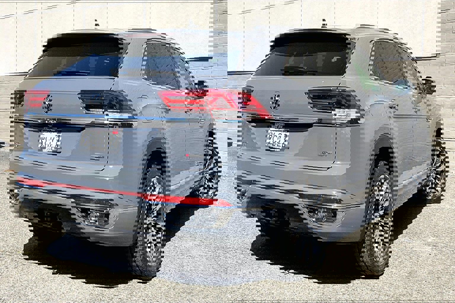 Certified 2021 Volkswagen Atlas Cross Sport SEL Premium R-Line image 13