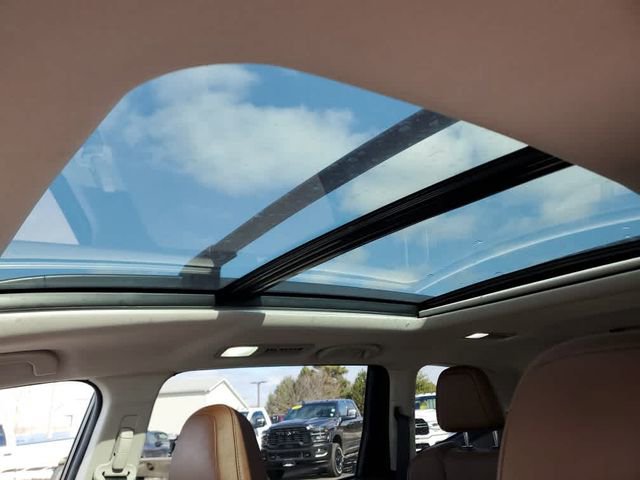 Used 2023 Subaru Ascent Touring AWD/4WD image 15