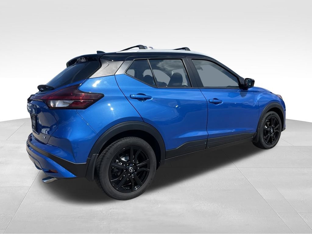 Used 2024 Nissan Kicks SV w/ Interior Electronics Package FWD image 4
