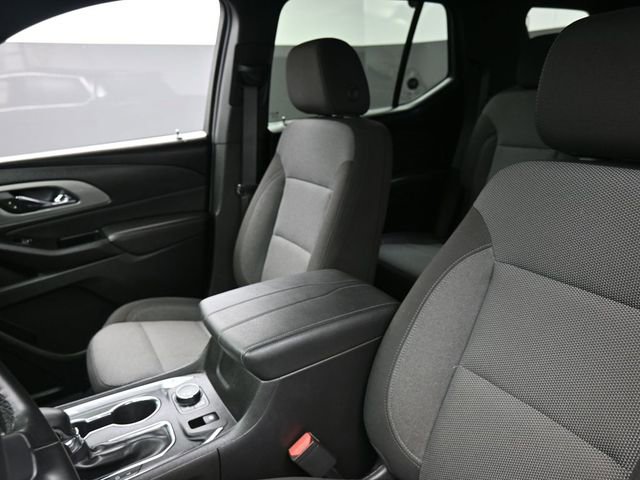 Used 2023 Chevrolet Traverse LT image 10