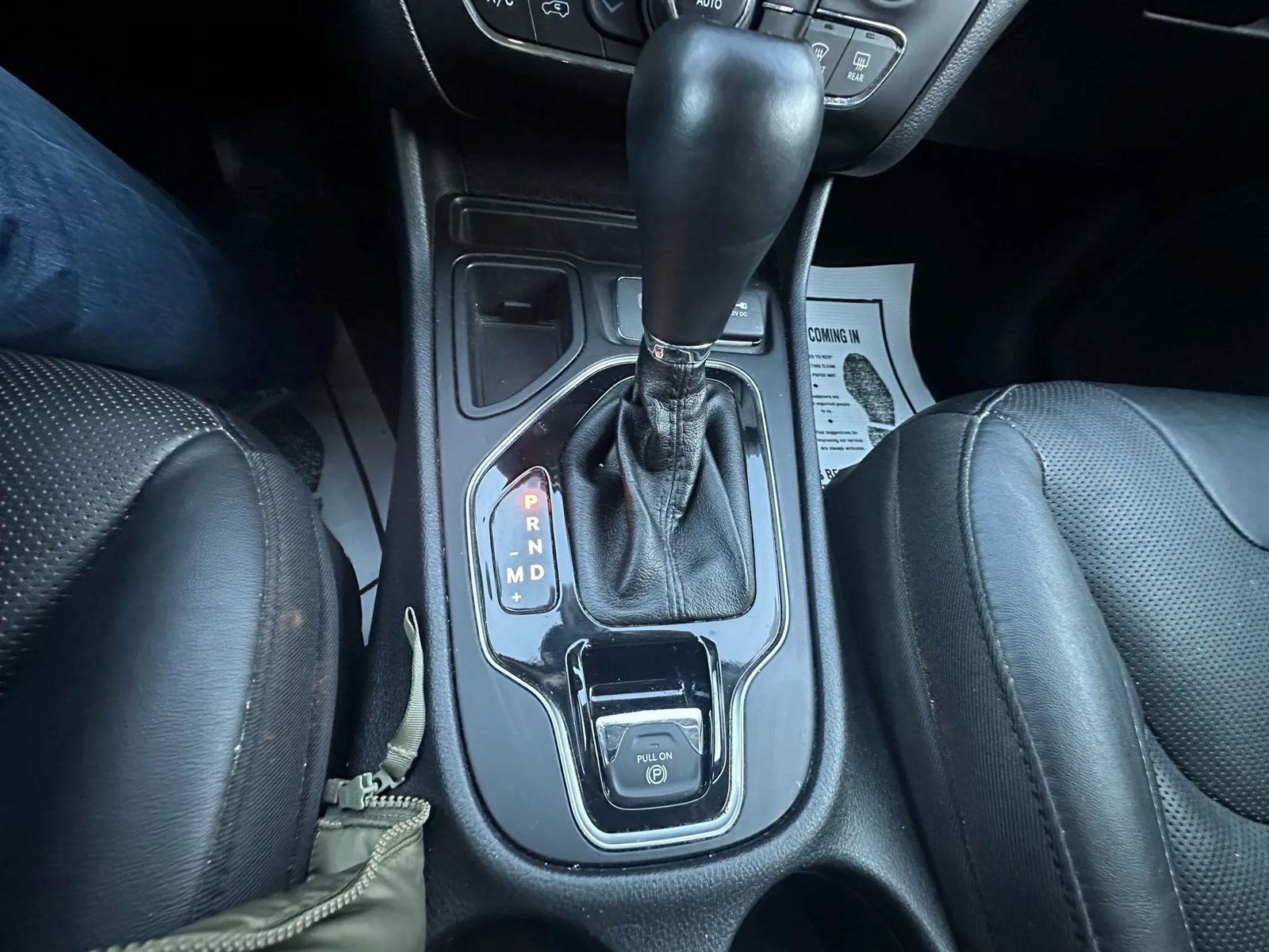Used 2020 Jeep Cherokee Limited FWD image 27