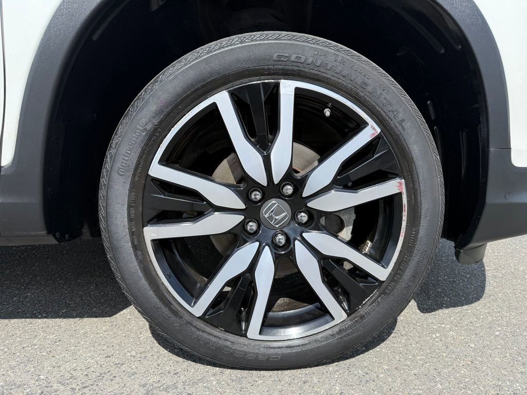 Used 2022 Honda Pilot Touring image 11